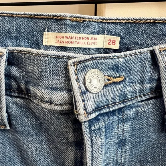 Levi’s Jeans - Picture 2 of 4